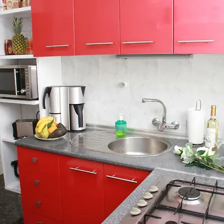 Apartment Shiny Per Family *