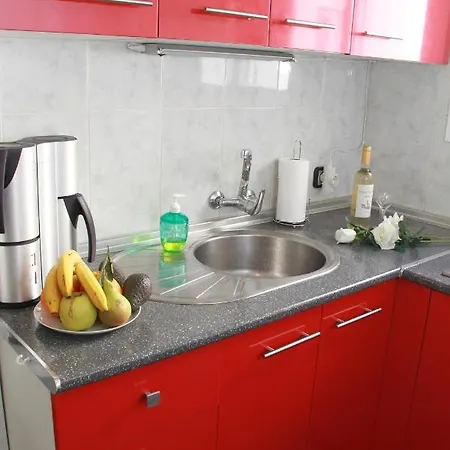 Apartment Shiny Per Family *